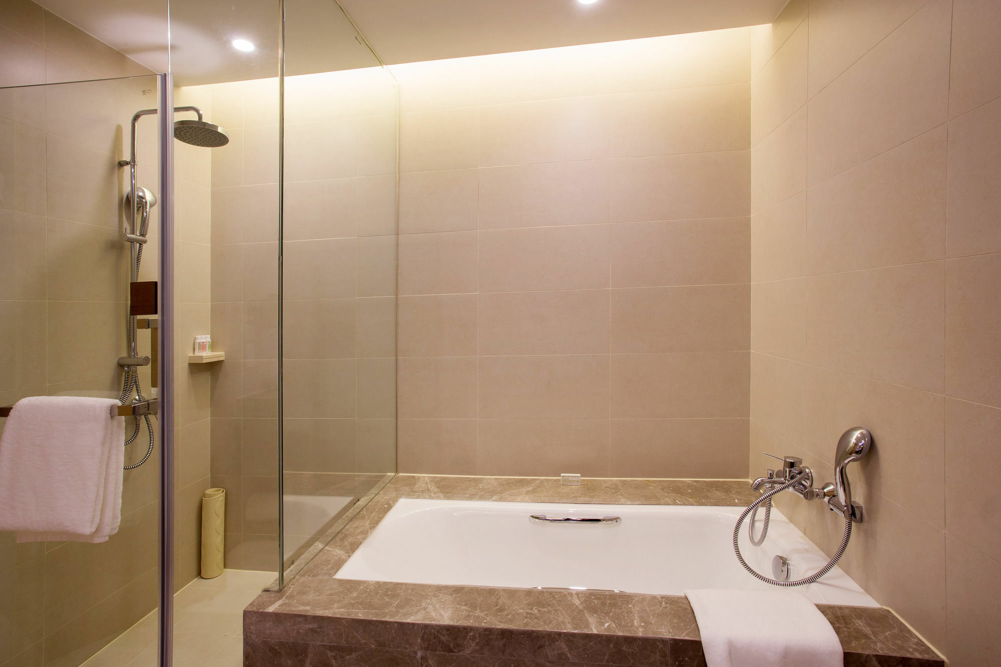 Cm Service Apartment Tiencin Zewnętrze zdjęcie